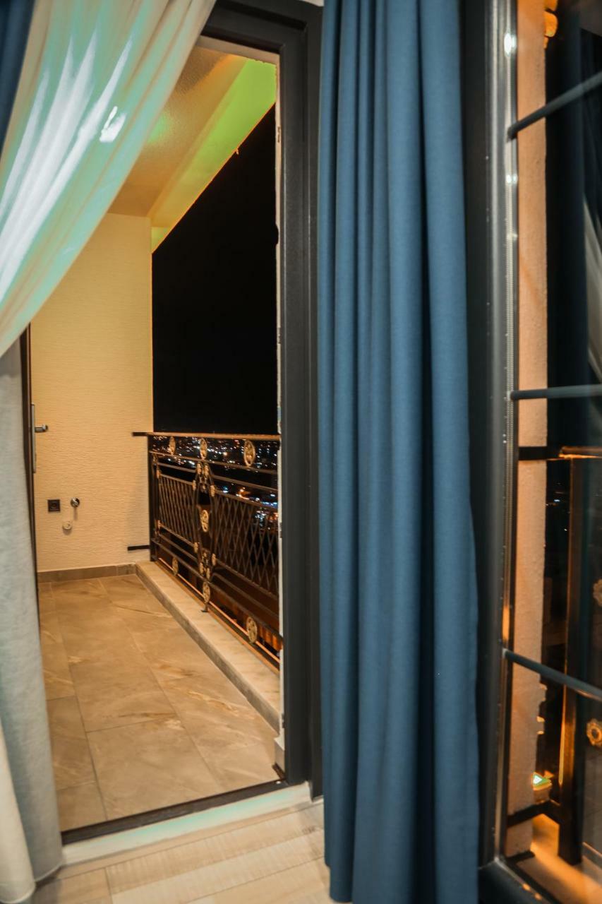 White Golden Suite Hotel 特拉布宗 外观 照片